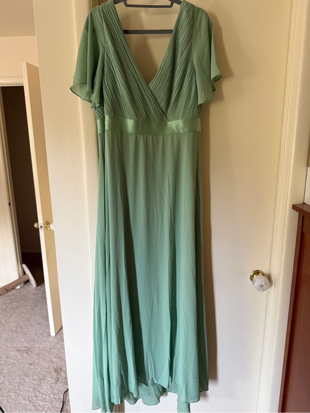 ePretty Sage Green V-Neck Chiffon Maxi Dress